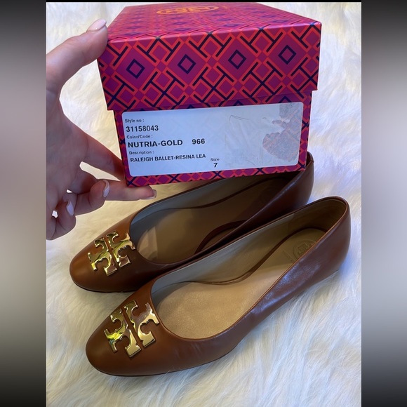 Tory Burch Raleigh Flats - Picture 5 of 7